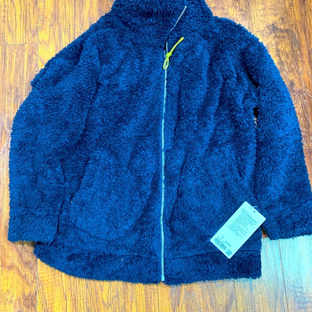 Lululemon NWT oh so Sherpa blue jacket